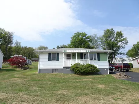 6895 Pa 819, Mount Pleasant, PA 15666