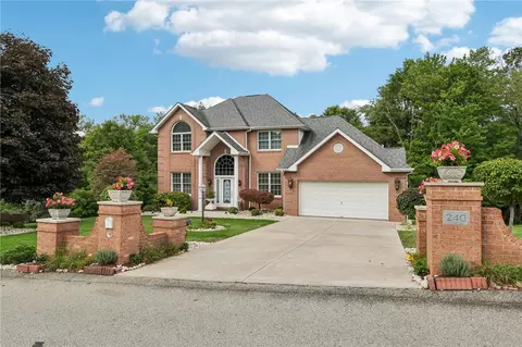 240 Tiffany Dr, Irwin, PA 15642