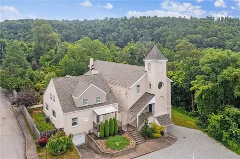 139 S 141 S High St, Fayette City, PA 15438