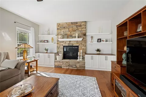 232 Ledge Rock Ln, Mars, PA 16046 photo 7