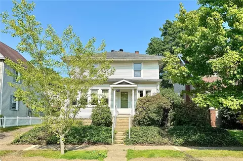319 State St, Grove City, PA 16127