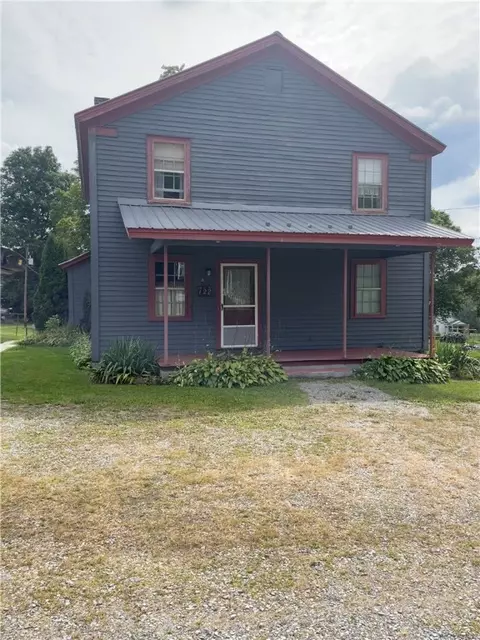 122 W 3rd St, Gray, PA 15544