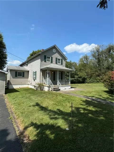 4 English Ln, Coral, PA 15731