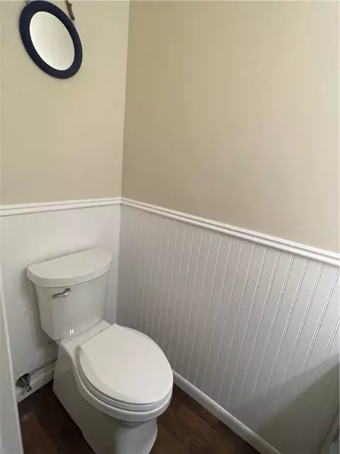 Bath - 206 Williamsburg Ln, Export, PA 15632 photo 1 of 2
