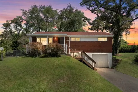 718 Bittersweet Rd, Monroeville, PA 15146