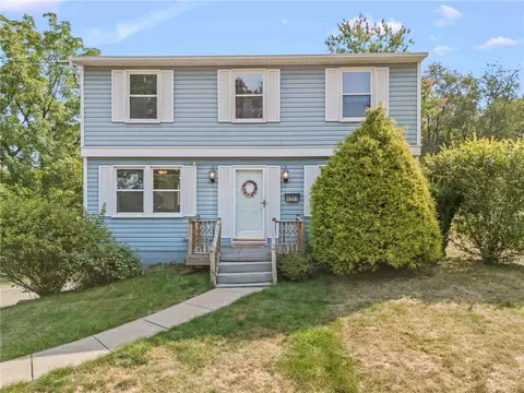 1207 Highfield Rd, Bethel Park, PA 15102