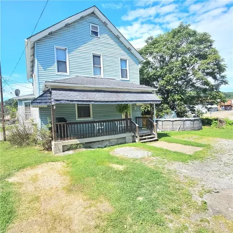 110 Mckean St, Mc Grann, PA 16236