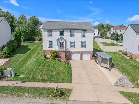 140 Shelbourne Dr, Coraopolis, PA 15108