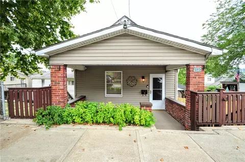 320 Euclid Ave, Glassport, PA 15045