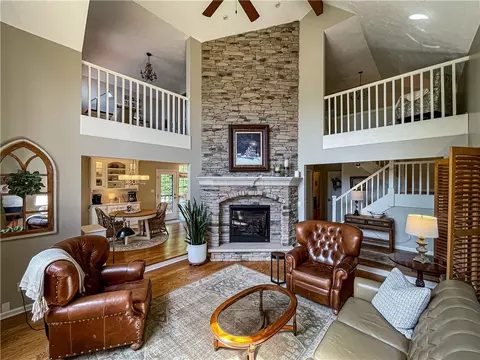 777 E Lake Rd, Transfer, PA 16154 photo 6