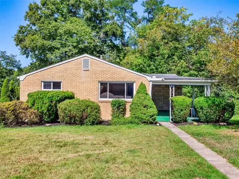 154 Kathleen Dr, Pittsburgh, PA 15227