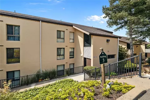2034 Swallow Hill Rd #310, Pittsburgh, PA 15220