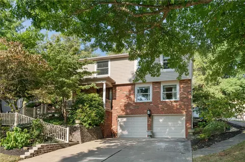 150 Deer Dr, Washington, PA 15301