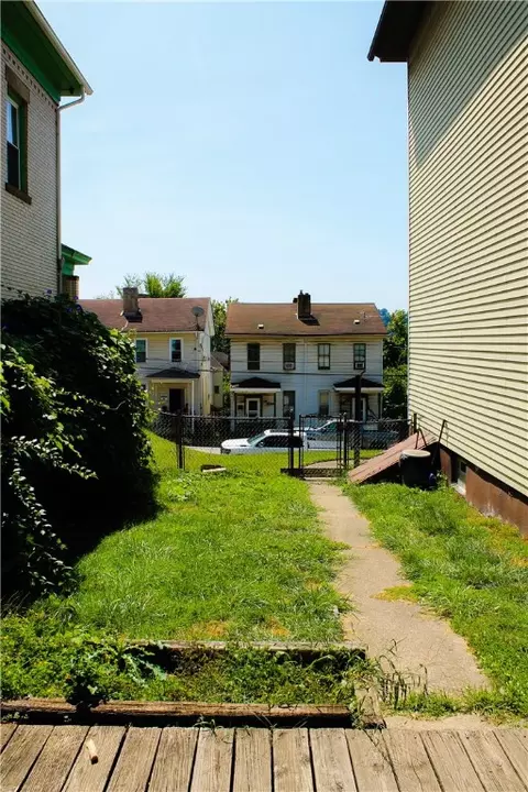 825 North Ave, Braddock, PA 15104 photo 33