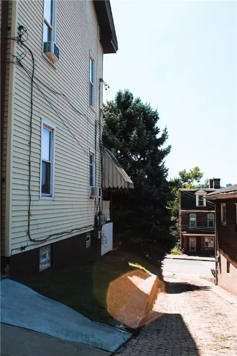 825 North Ave, Braddock, PA 15104 photo 35