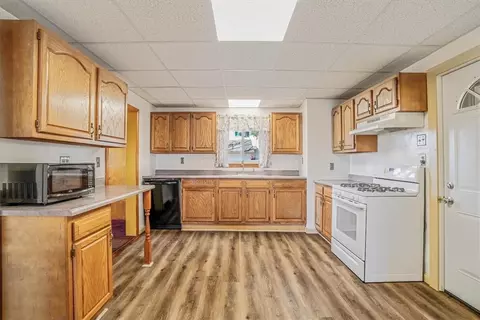 515 2nd St, Vanderbilt, PA 15486 photo 3