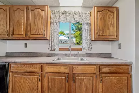 515 2nd St, Vanderbilt, PA 15486 photo 8