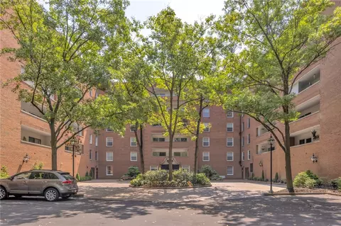 300 Fox Chapel #418, Pittsburgh, PA 15238