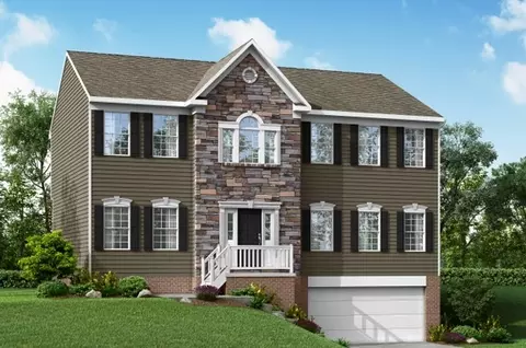 715 Dahlia Dr, Belle Vernon, PA 15012