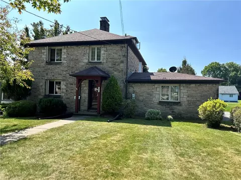 1831 Sunshine Ave, Johnstown, PA 15905