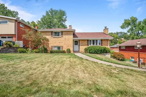 943 Girard Rd, Pittsburgh, PA 15227