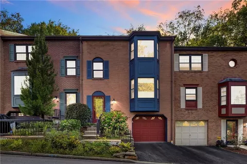 323 Nature Trail Ln, Murrysville, PA 15668