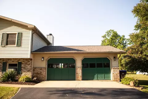 327 Mitchell Rd, West Middlesex, PA 16159 photo 2