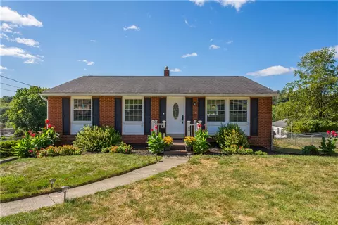 6012 Oak Park Dr, Bethel Park, PA 15102