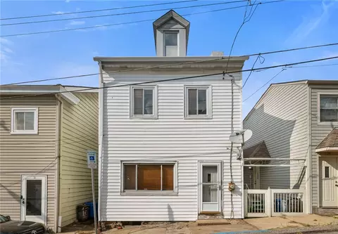 15 Holt St, Pittsburgh, PA 15203