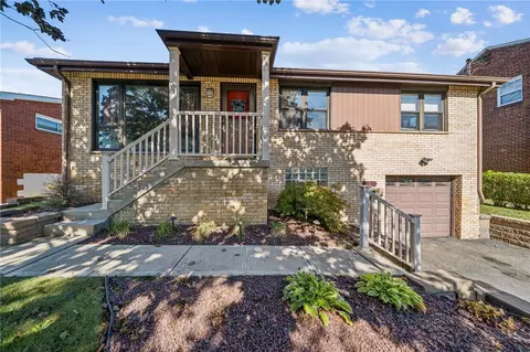 907 Stevendale Dr, Pittsburgh, PA 15221