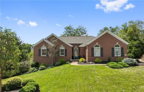 118 Dyers Stone Dr, Eighty Four, PA 15330