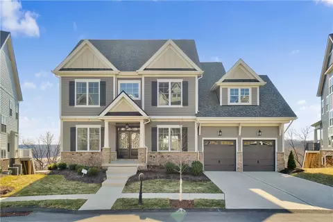 1550 Celebration Cir, Bridgeville, PA 15017