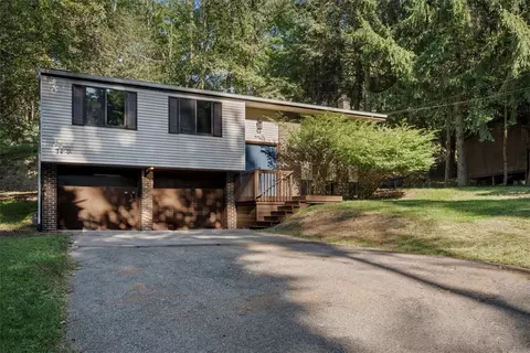 253 Kittanning Pike, Pittsburgh, PA 15215