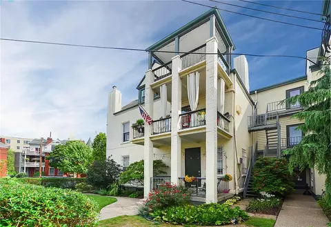400 S Highland Ave #4, Pittsburgh, PA 15206