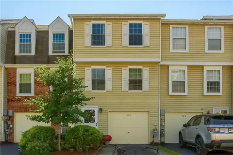 106 Rossmor Ct, Pittsburgh, PA 15229