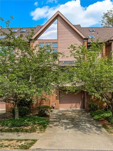 1305 Towne Ct, Allison Park, PA 15101