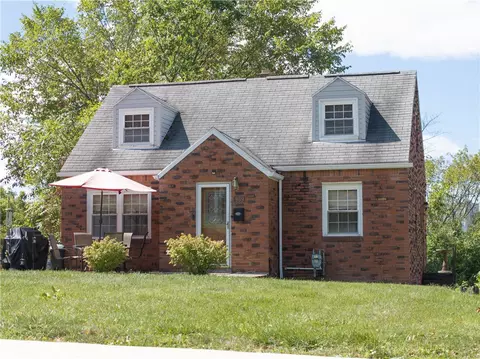 959 Corace Dr, Pittsburgh, PA 15243