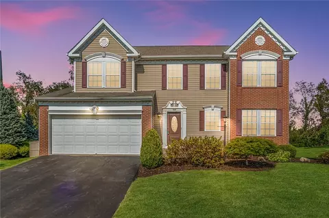 426 Colt Cir, Clinton, PA 15026