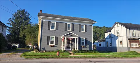 114 W Main St, Big Run, PA 15715