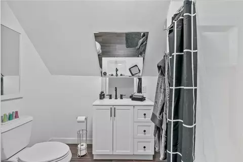 Bath - 540 E Ingomar Rd, Wexford, PA 15090 photo 7 of 8