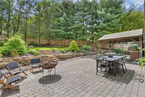 Exterior - 540 E Ingomar Rd, Wexford, PA 15090 photo 4 of 9