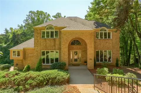 1517 Fox Chase Dr, Sewickley, PA 15143