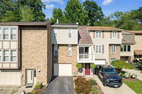 240 Timber Dr, Trafford, PA 15085