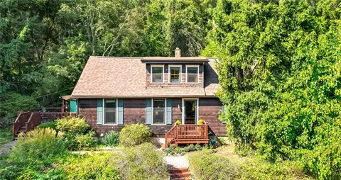 403 Filmore Rd, Pittsburgh, PA 15221