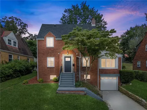 1010 Avacoll Dr, Pittsburgh, PA 15220