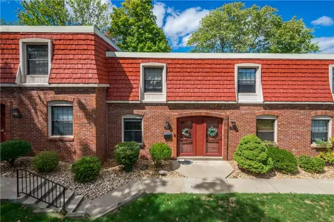 230 Colony Ct, Pittsburgh, PA 15205