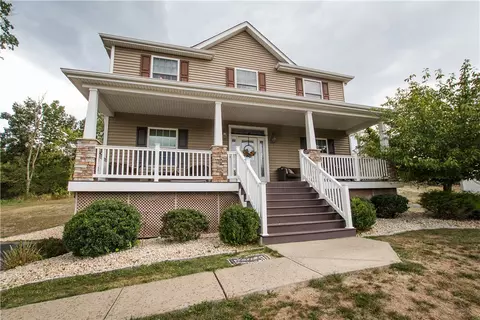 1140 Red Tail Holw, Washington, PA 15301