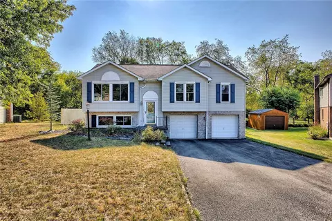 318 Laurentz Ln, Greensburg, PA 15601