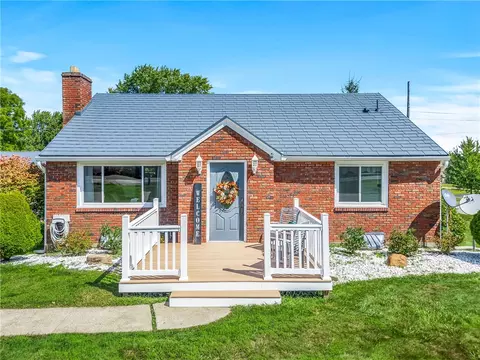 3434 Mitchell Rd, New Castle, PA 16105