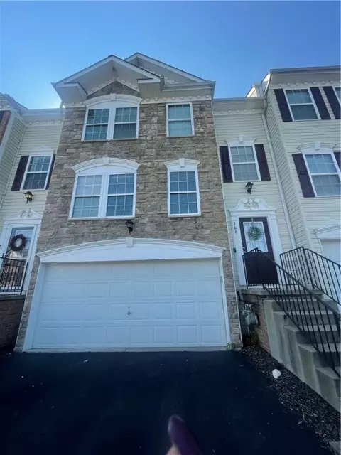 106 Rylie Dr, Harmony, PA 16037
